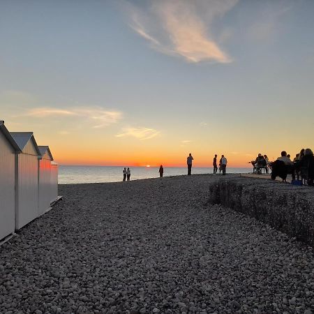 Charmante Villa Plein Sud 50M De La Plage - Balcon Vue Laterale Sur Mer - Equipee De La Fibre, Wifi, Internet Mers-les-Bains Bagian luar foto