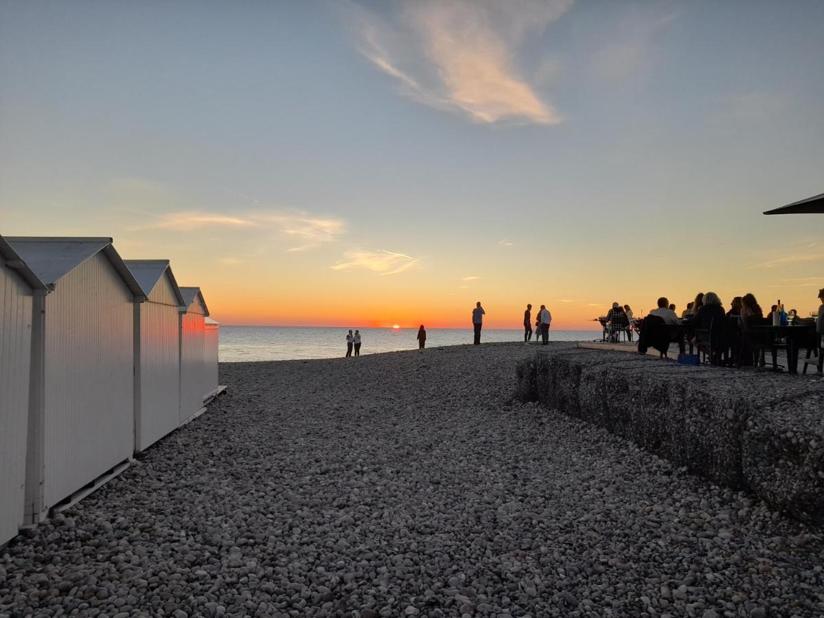 Charmante Villa Plein Sud 50M De La Plage - Balcon Vue Laterale Sur Mer - Equipee De La Fibre, Wifi, Internet Mers-les-Bains Bagian luar foto