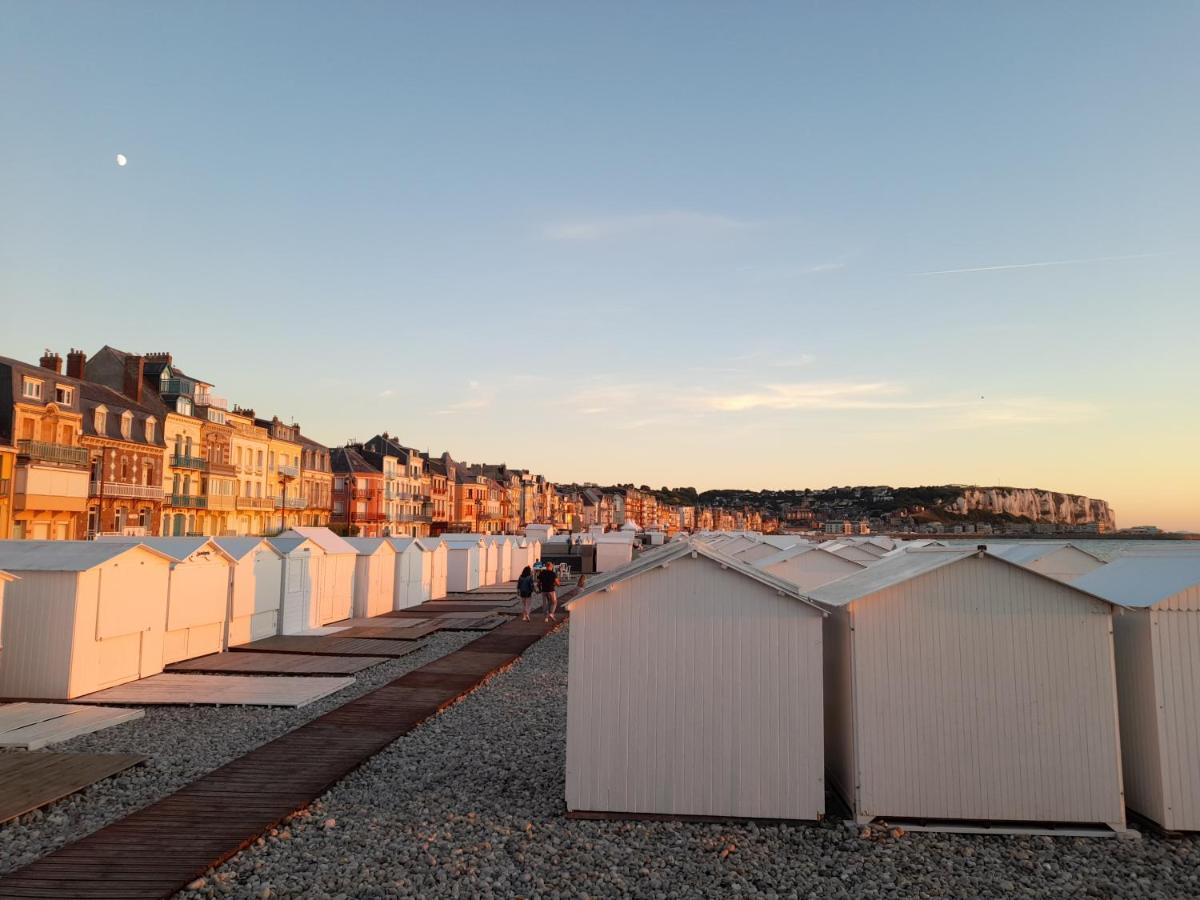Charmante Villa Plein Sud 50M De La Plage - Balcon Vue Laterale Sur Mer - Equipee De La Fibre, Wifi, Internet Mers-les-Bains Bagian luar foto