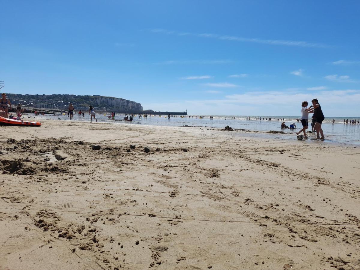 Charmante Villa Plein Sud 50M De La Plage - Balcon Vue Laterale Sur Mer - Equipee De La Fibre, Wifi, Internet Mers-les-Bains Bagian luar foto